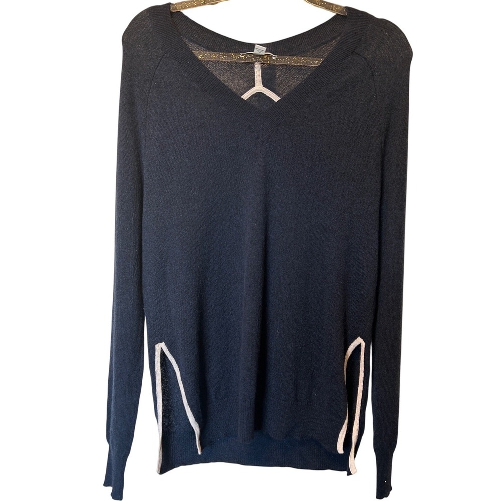 Autumn‎ Cashmere V Neck Pure Cashmere Sweater Women's Size S Black Side Slits